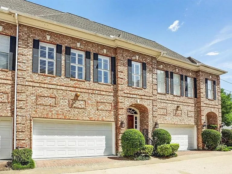 wonderfully maintained townhouse walking distance to the Medical Center with 2 car attached garage.