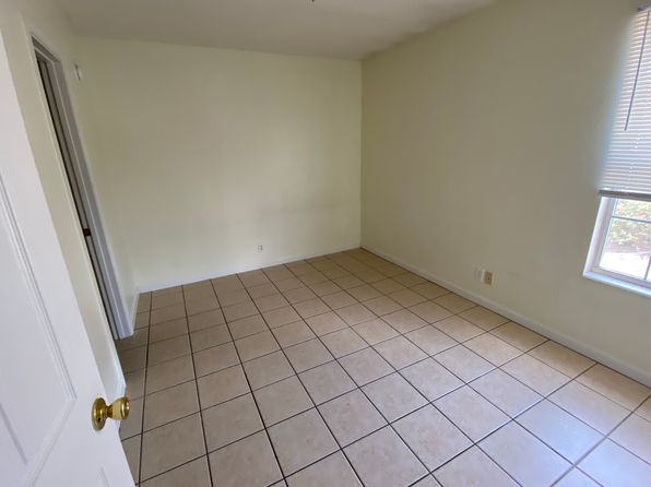 620 Vine St #204