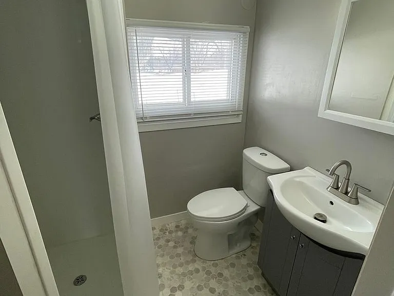 610 Commonwealth Ave — Photo 7