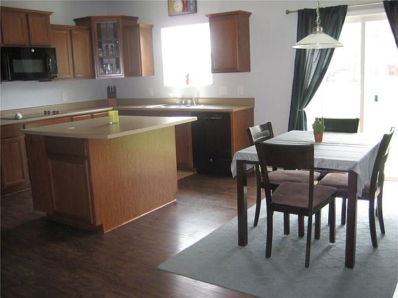 4th image of 5843 Chazimal St