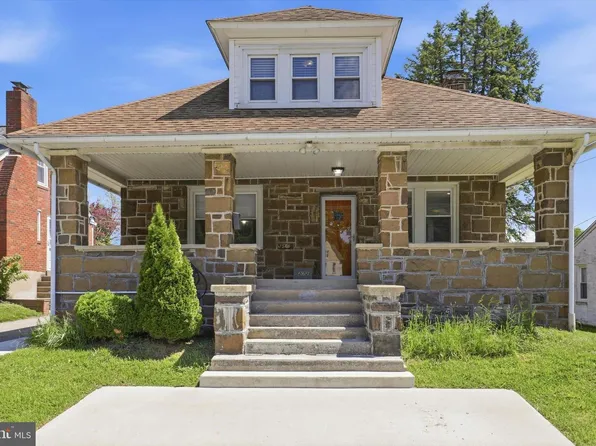 272 E North Ln, Conshohocken, PA 19428