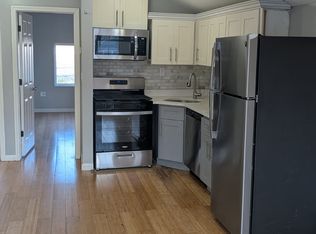 13415 228th St, Springfield Gardens, NY 11413