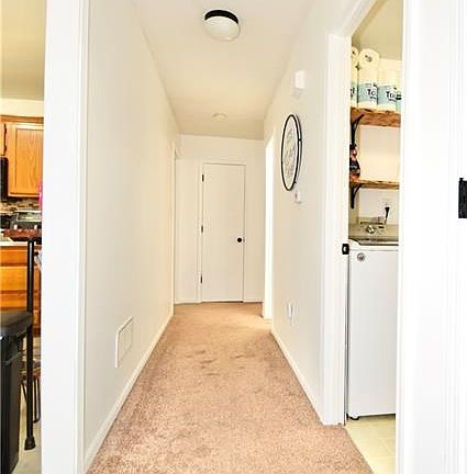 4th image of 1031-1033 SW Ephraim Dr