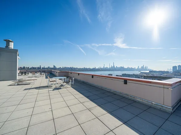 915 Hudson Park image 34 of 44