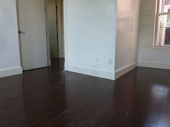 4th image of 309 Tompkins Ave APT 04B
