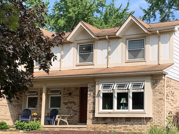 44320 Galway Dr, Northville, MI 48167