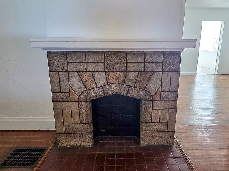 346 E 12th Ave — Photo 35