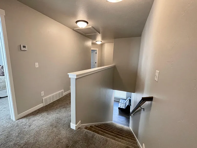 371 W Knights Ln — Photo 15