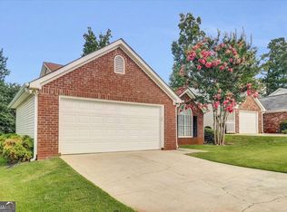 97 Green Tree Dr, Newnan, GA 30265
