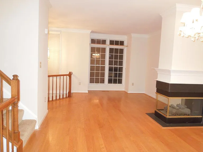 3945 Kathryn Jean Ct — Photo 7