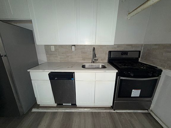 3rd image of 7328 Kennedy Blvd APT B2