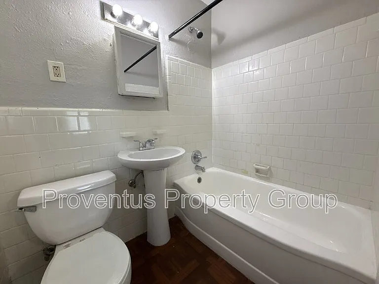 4 Rowland Ct #B — Photo 10