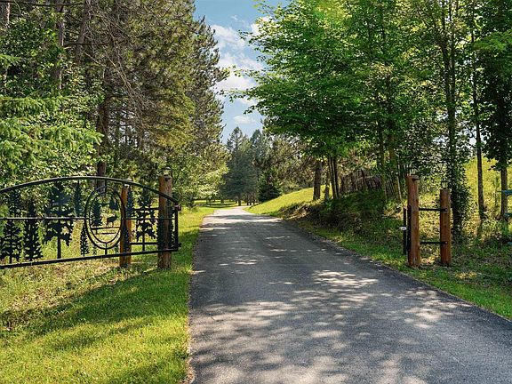 3rd image of 7857 Paige Rd
