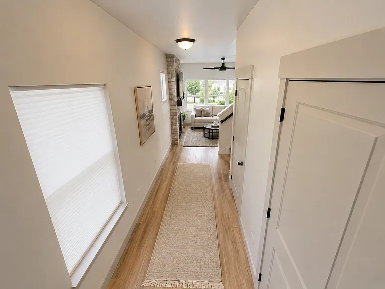 5163 N Folkstone Dr — Photo 3