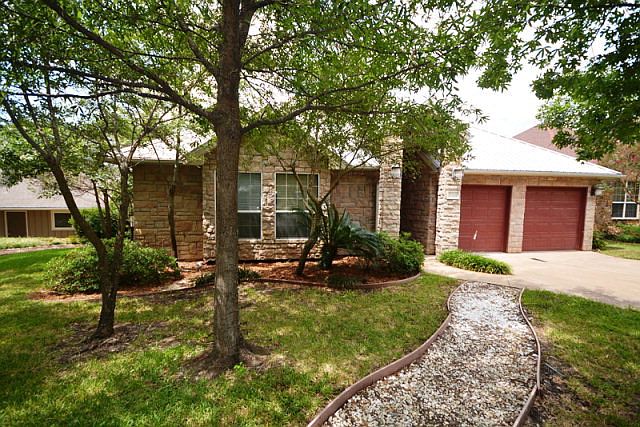 1st image of 248 Nob Hill Cir