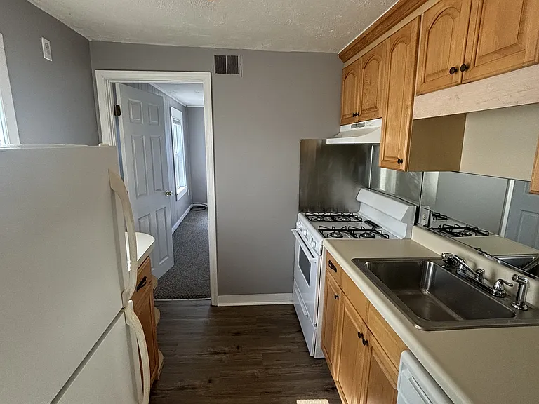 232 Ocean St #3 — Photo 4