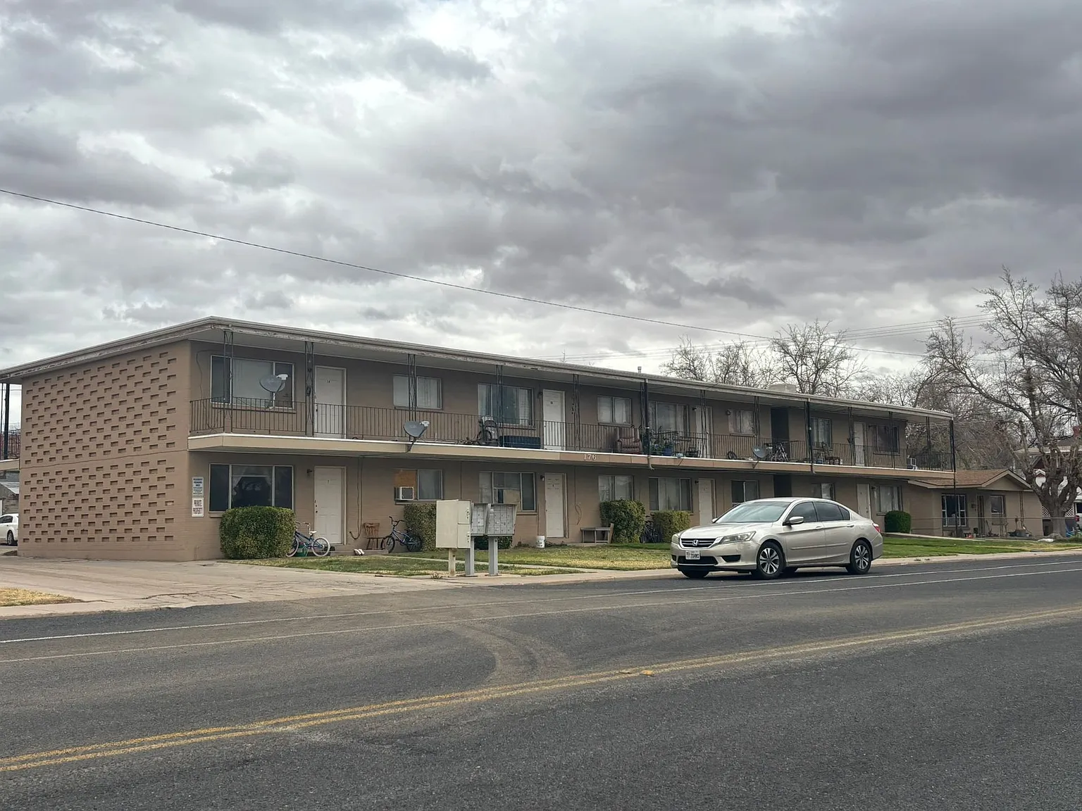 Hackwell Apartments — Photo 2