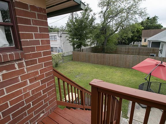 3rd image of 1833 Hubbard St #2