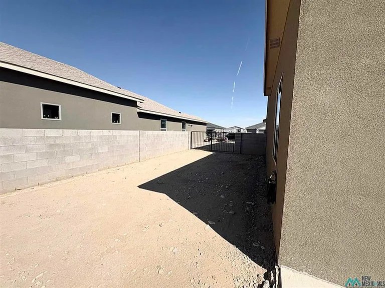 3709 Saguaro Dr — Photo 28