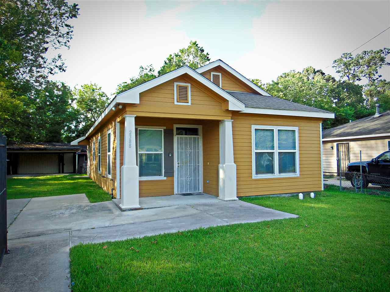 2388 Delaware St Beaumont TX 77703 Zillow