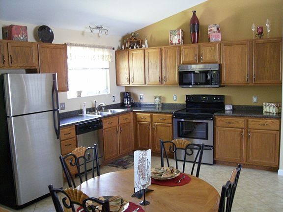 Eat In Kitchen