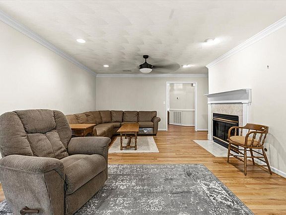 5th image of 5112 Plantation Grove Ln