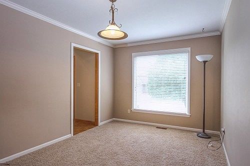 4th image of 15709 Dearborn St