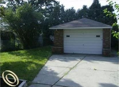 3rd image of 853 Moran Ave