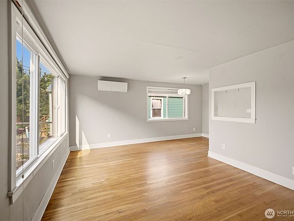 5th image of 748 S Kenyon Street