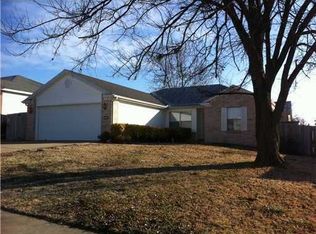 2581 Lost Springs St, Springdale, AR 72764