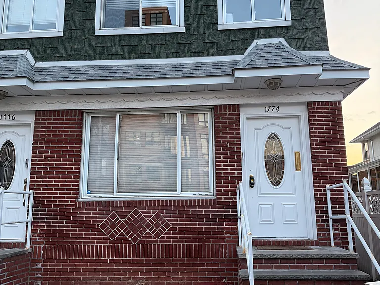 1774 E 17th St #2 — Photo 17