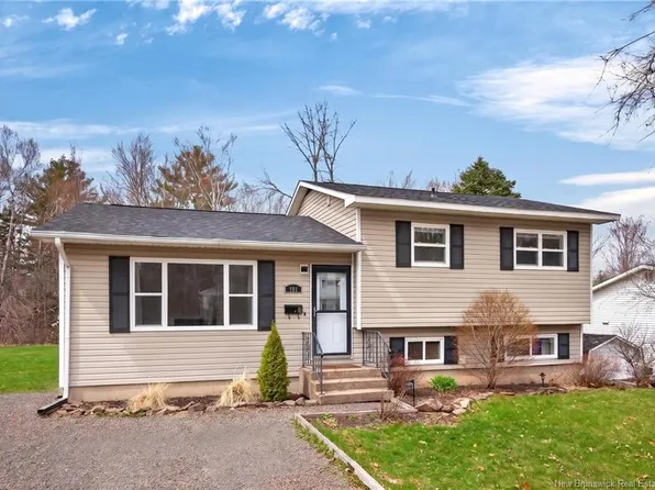 101 Pugsley St, Fredericton, NB E3B 6J2