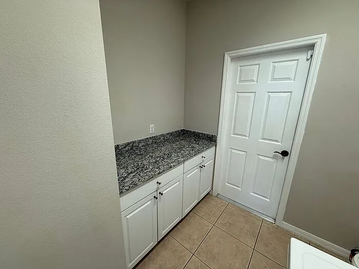 3421 Home Town Ln — Photo 21
