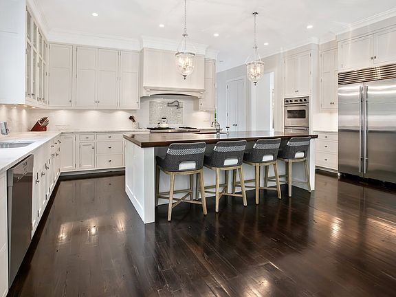 5th image of 6 Southwood Ct