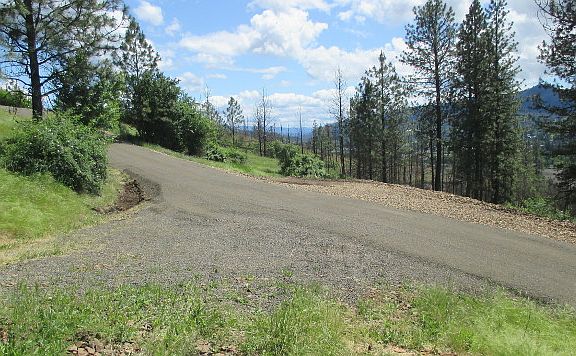 Access Aprons off Main Drive