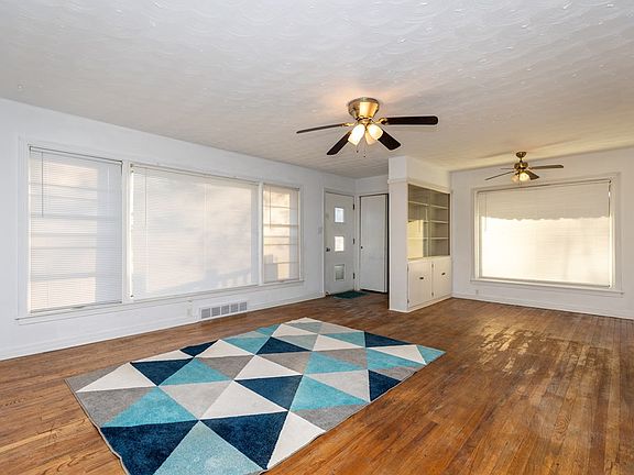 3rd image of 725 Martin Ave