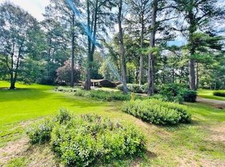 1030 Pinehurst Pl, McComb, MS 39648