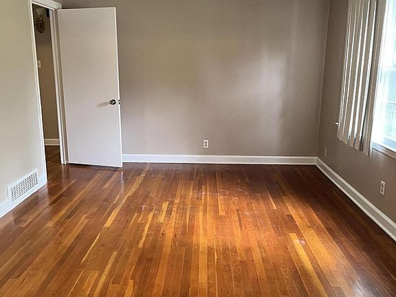 2nd image of 212 Linden Dr