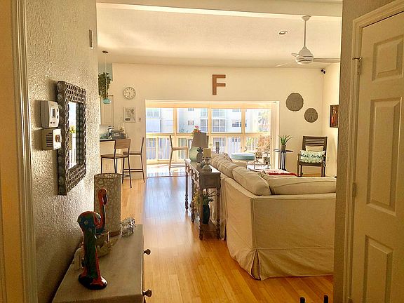 entry to living room