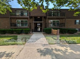 5801 Woodson St APT 100, Mission, KS 66202