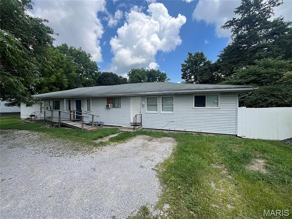 1322 Leland St photo 1