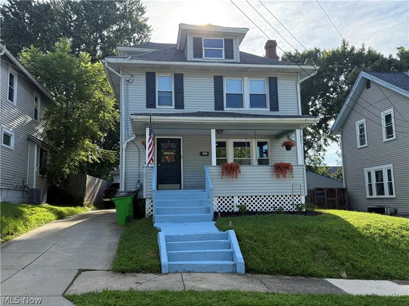 203 24th St NW, Barberton, OH 44203