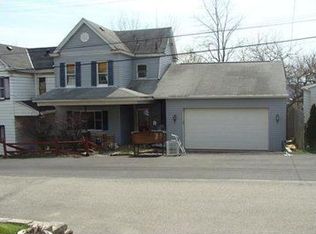 12 Charlton St, Pittsburgh, PA 15205