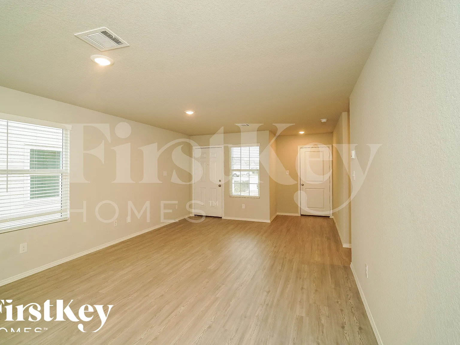 3 bed, 2.0 bath, 1016 sqft, $1,430 — Photo 4