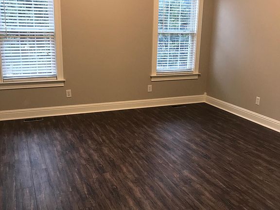 5th image of 2221 Keegan Dr