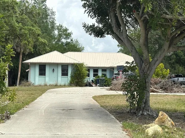671 Suffolk Cir, Nokomis, FL 34275