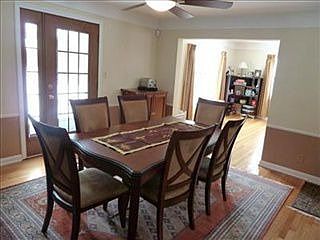 4th image of 3283 Somerset Dr