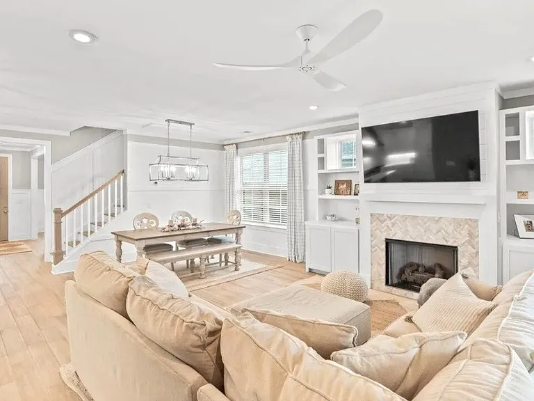 2322 High Bluff Loop — Photo 14