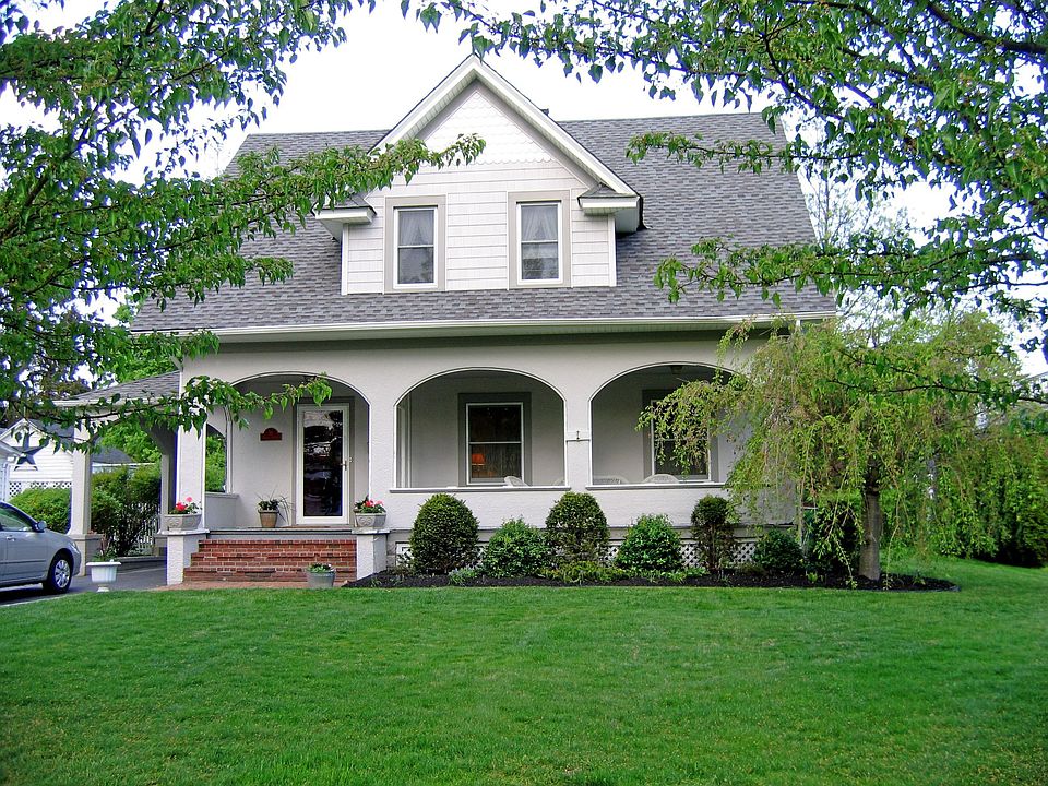 1st image of 59 Saxton Ave