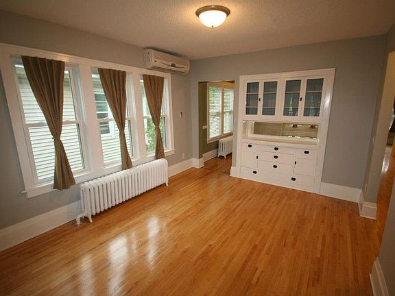 4th image of 3229 Hennepin Ave